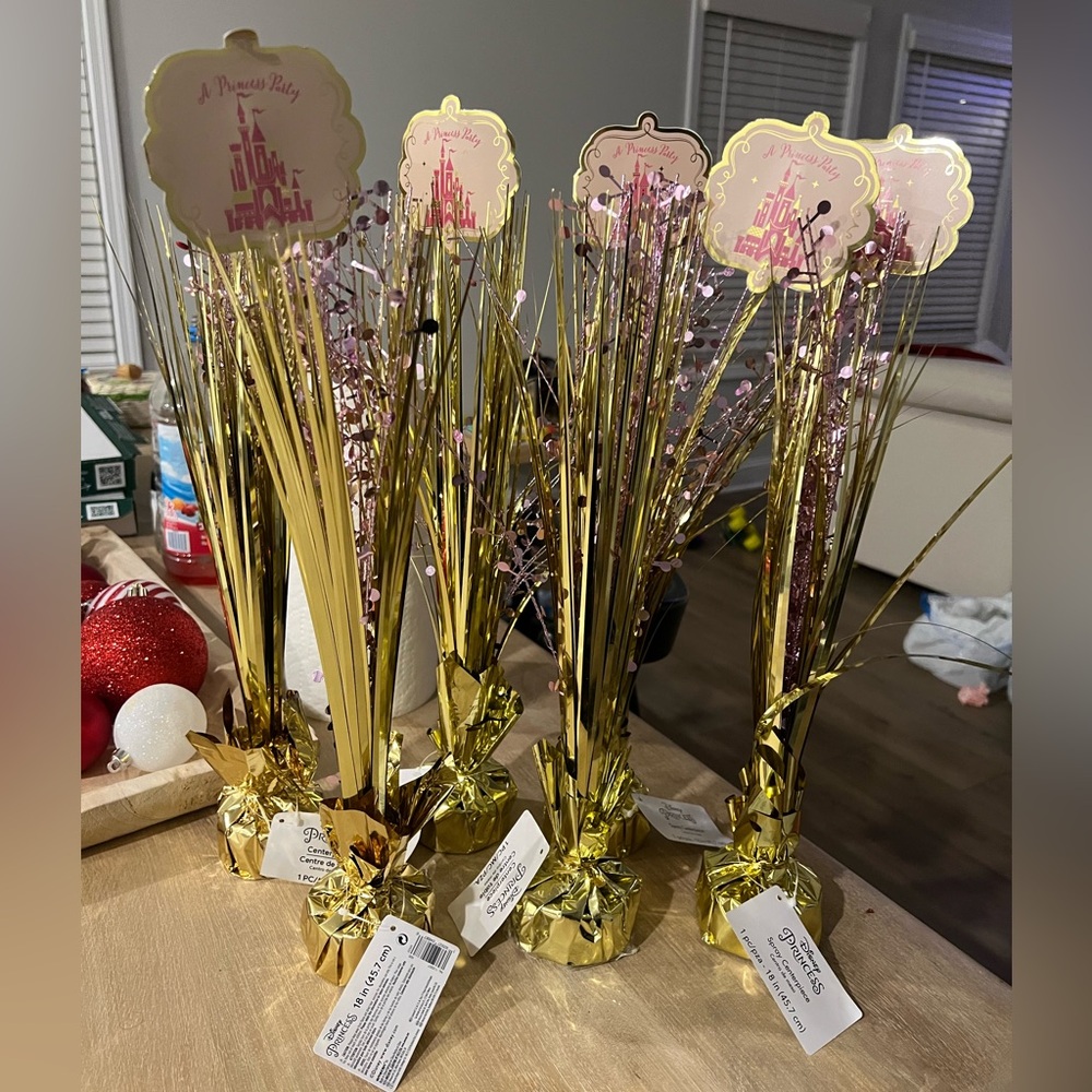 6 Disney princess center pieces